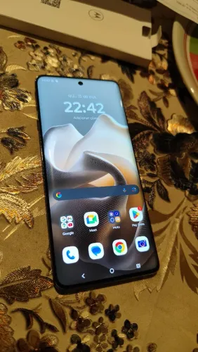 Edge 60 pro 5g 512gb 12gb ram