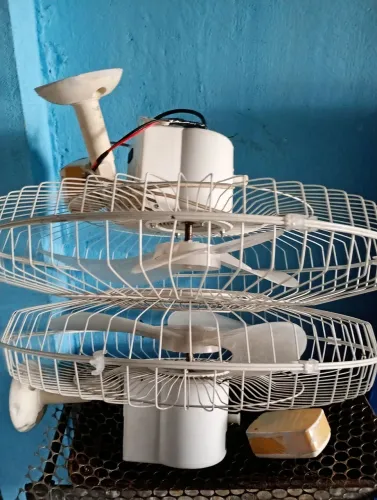 Ventilador de parede funcionando perfeitamente 