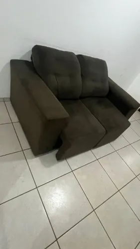 SOFÁ RETRATIL SEMI NOVO COM SUPER PREÇO!