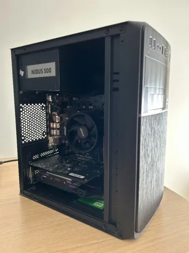 PC Gamer / Home Office Ryzen 3 + RX 550 + 24GB RAM + SSD + Wi-Fi