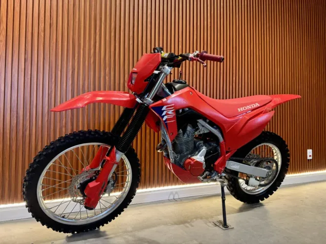 HONDA CRF 250 F 2025