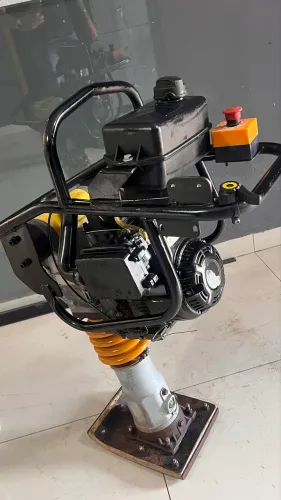 VENDO COMPACTADOR DE SOLO SEMI NOVO BARATO