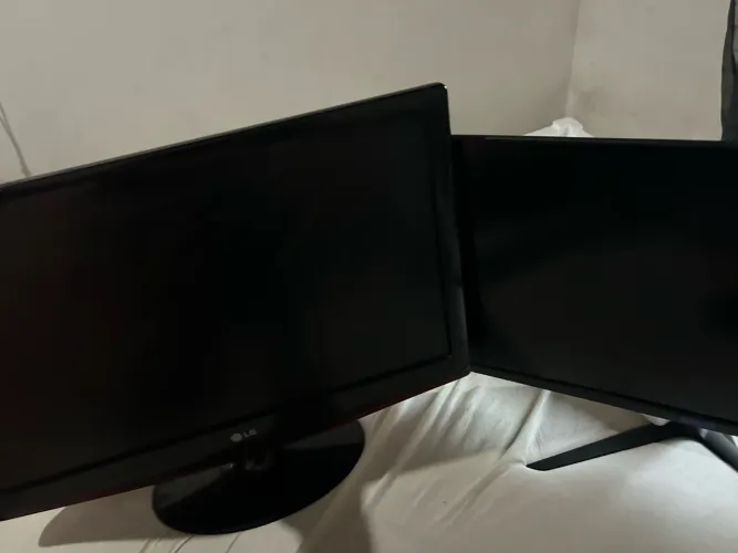 Monitor com defeito