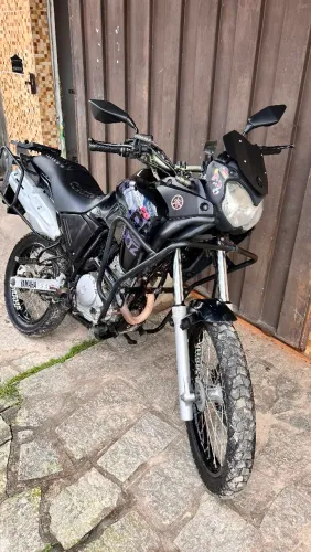 Tenere 250cc 2013 bem conservada
