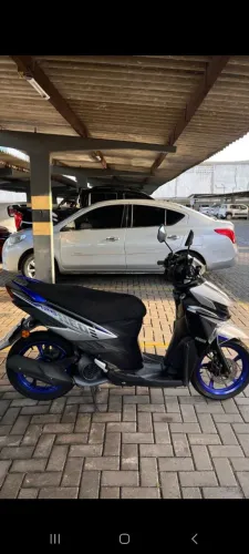 Vende-se moto em ótimo estado!
