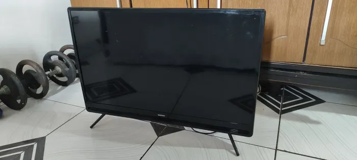 Televisão Samsung 32 polegadas. Não e smart!