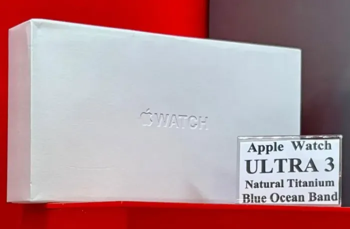 Apple Watch Ultra 3 Natural Titanium Blue Ocean Band
