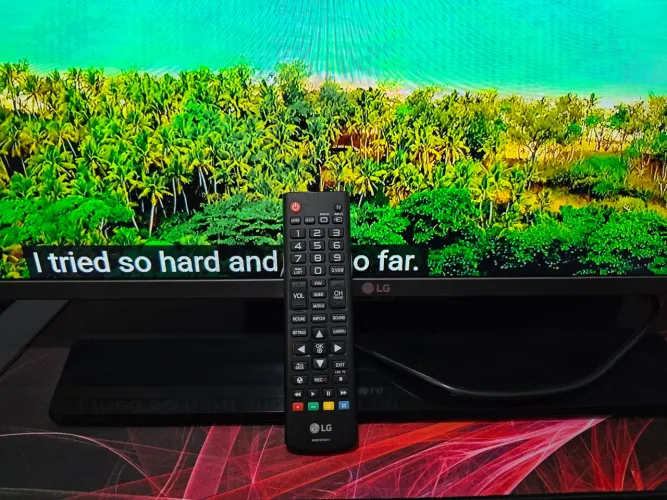 TV LG LED 40 POL - 40LF5700