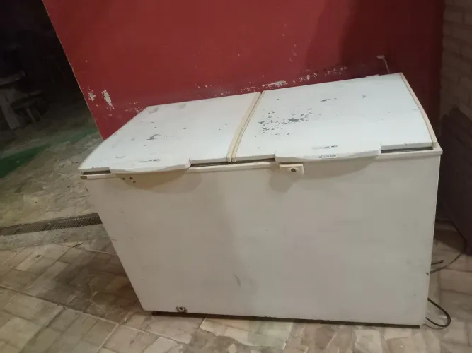 Frezer eletrolux 400 litros