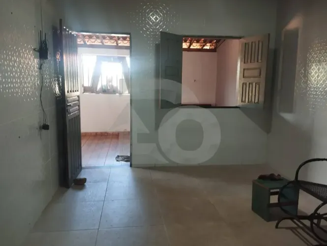 Imóvel Espaçoso no Jatobá com 3 Quartos, 2 Suítes e Quintal Amplo