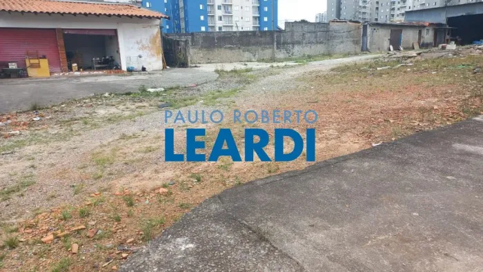 AREA - VILA CALIFÓRNIA - SP