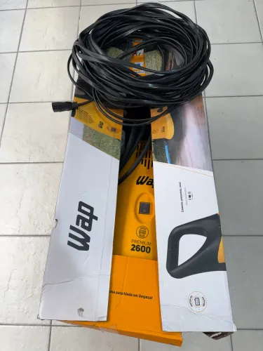 Lavadora de Alta Pressão WAP Premium 2600 - 2400 PSI, motor de indução, impecável