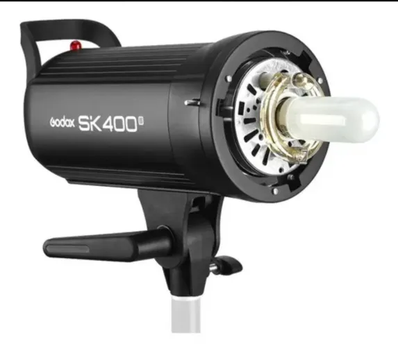 Tocha Godox 400II