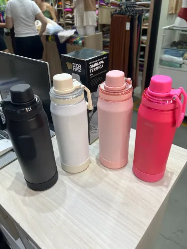 Garrafas Térmicas 600ML Modelo Novo Preta/Branca/Rosa