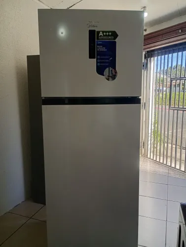 Refrigerador mideia
