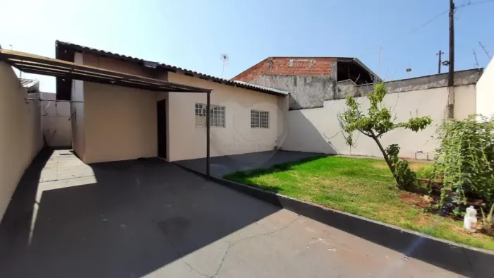 Casa para locação com 3 quartos no bairro Campos Verdes, Zona Norte de Londrina.