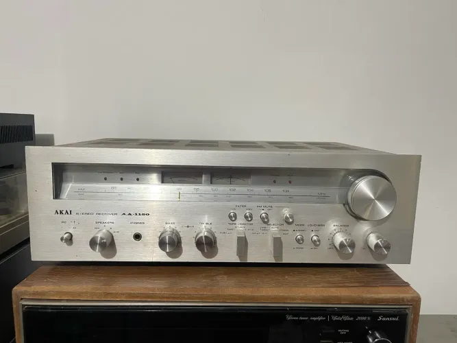 Receiver akai aa-1150 divido no cartão, leia anúncio 