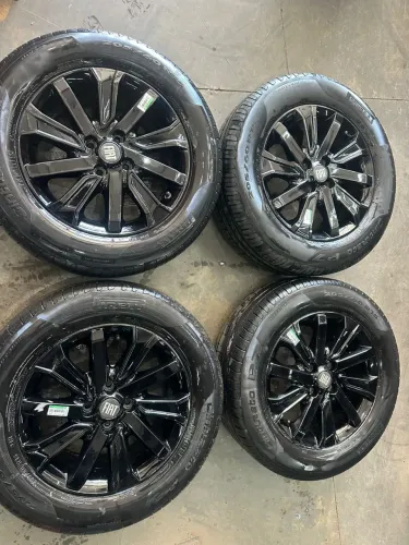 Rodas aro 15 Strada + pneus pirelli seminovos 