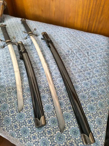 Espada de Aço / Duas Espadas