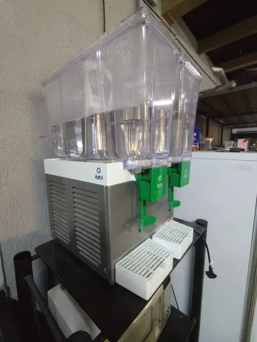 Máquina de suco semi nova
