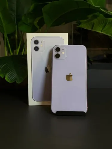 iPhone 11 64GB - Lilás