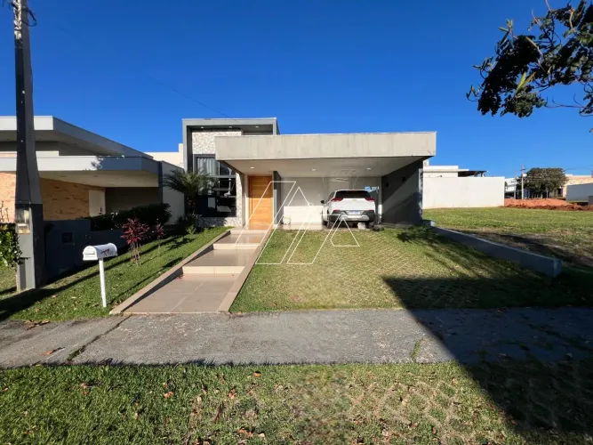 Casa à Venda em Condomínio com 3 Dormitórios no Verana Parque Alvorada em Marília/SP