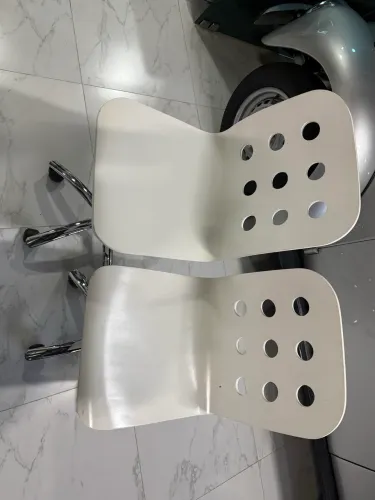 Cadeira estilo escritório com cilindro de elevação
