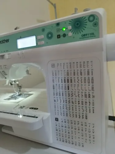 VENDEM-SE MÁQUINA DE COSTURA ? SEMINOVA!