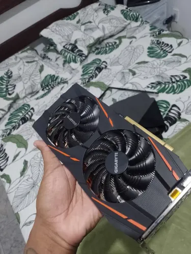 Placa de Vídeo RX 590 8GB Gigabyte 