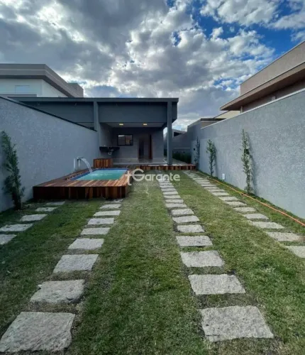 Casa com piscina à venda em Atibaia, no Jardim Morumbi