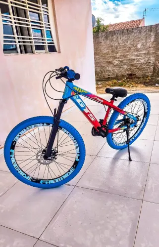 Bicicleta GTS Predador Aro 26 Freeride - 21 Marchas (Estilo Grau)