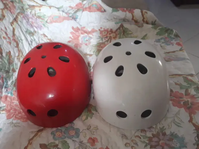 Capacete Esportivo cada um por 100