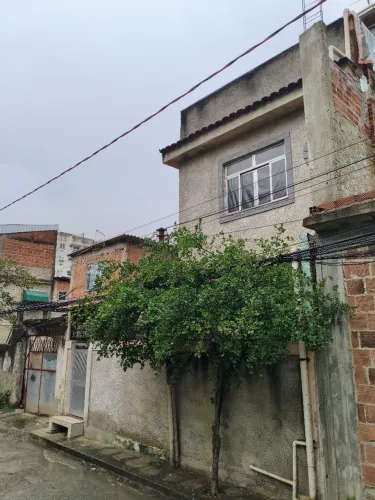 Encantadora Casa de Vila Triplex na Praça Seca - R$ 165.000,00