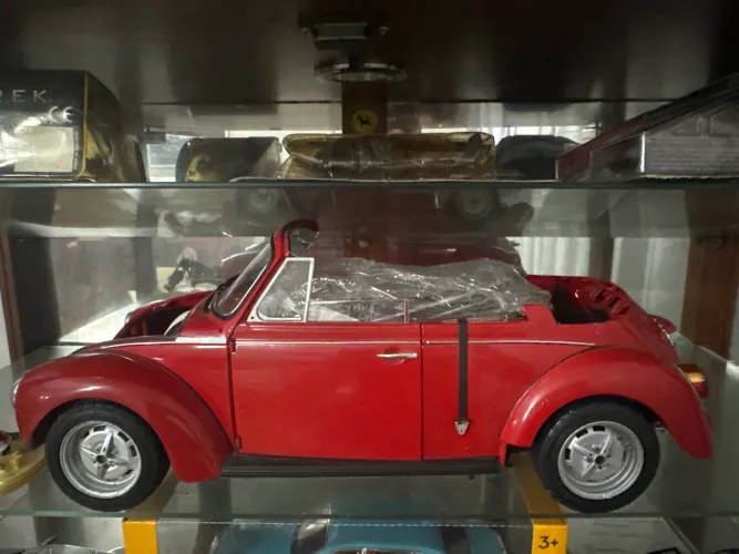 Miniatura do fusca na escala 1/8 faltando apenas 1 fascículo