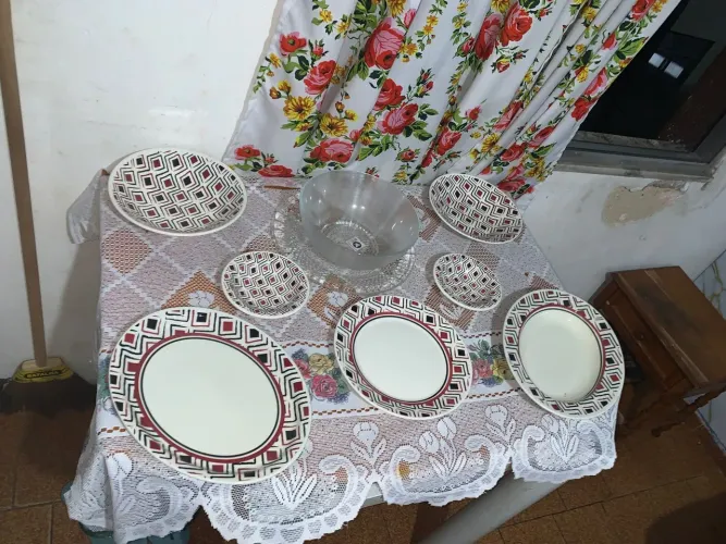 Jogo de jantar completo