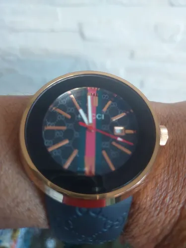 Relógio gucci