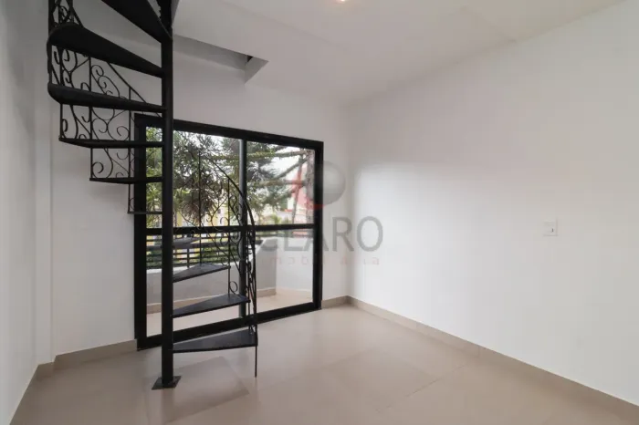 COBERTURA EXCLUSIVA COM 1 QUARTO PARA LOCAÇÃO NO JUVEVÊ | Terraço Privativo