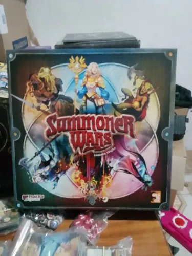 SUMMONERS WARS.