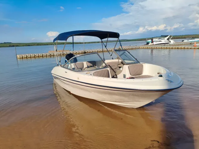 Lancha Bayliner Impecável