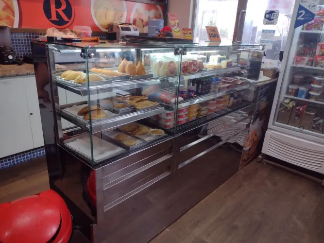  Coifa e vitrine 
