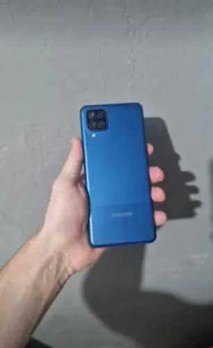 Samsung A12, 64GB de Memória Interna e 4GB Ram