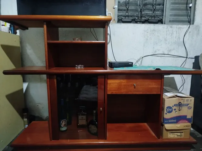 Rack mogno antigo doação 