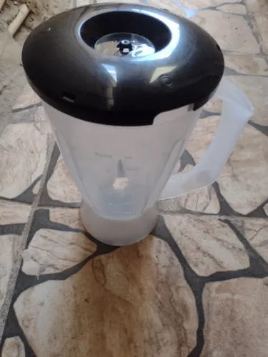 Vende se este copo de liquidificador
