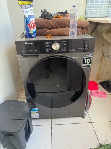 Máquina lava e seca, apenas 8 meses de uso.