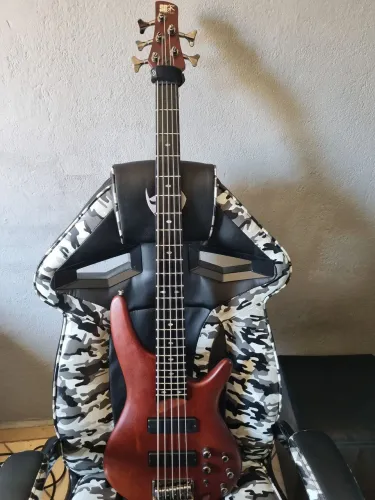 Baixo Ibanez SDGR 5 cordas 