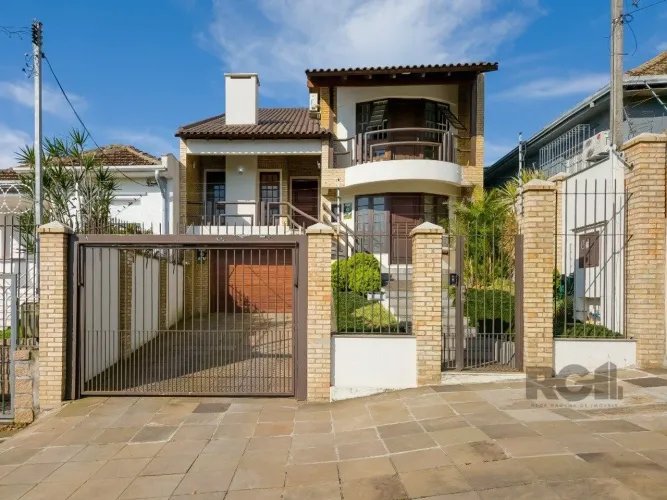 Casa à venda 4 quartos em Glória