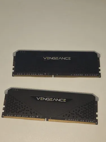 Kit 32GB RAM DDR4 Corsair Vengeance RGB (2x16GB) 3600MHz CL18