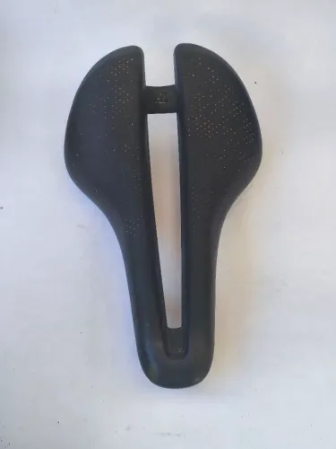 Selim Bontrager Aeolus Elite (219 gramas) 145mm