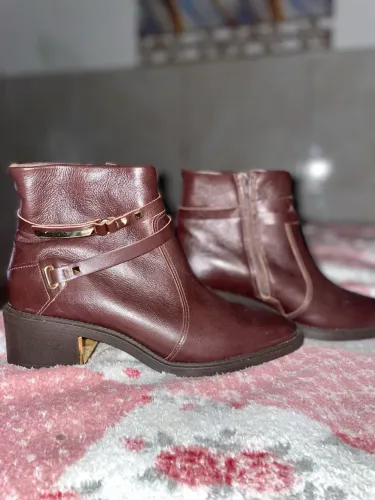 bota 39/40 nunca usada