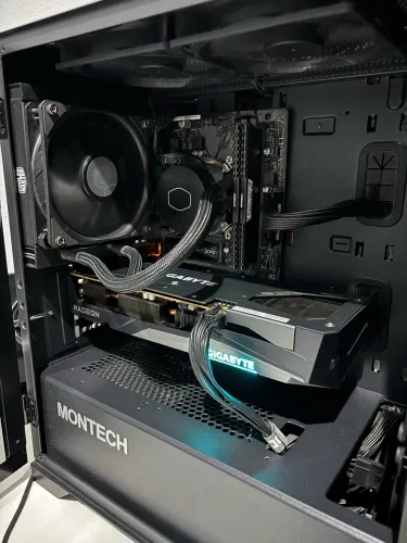 Pc gamer com Rx 7600 e 32gb ram, ssd, i5